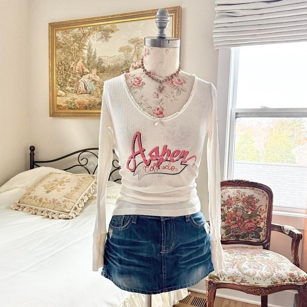 Y2K‎ aspen top  Y2K white ribbed going out top Odd Molly fits